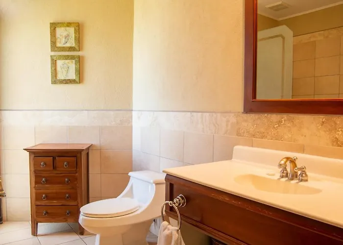 Tropical 2br With Partial Ocean View - Bougainvillea - Reserva Conchal Сasa de vacaciones