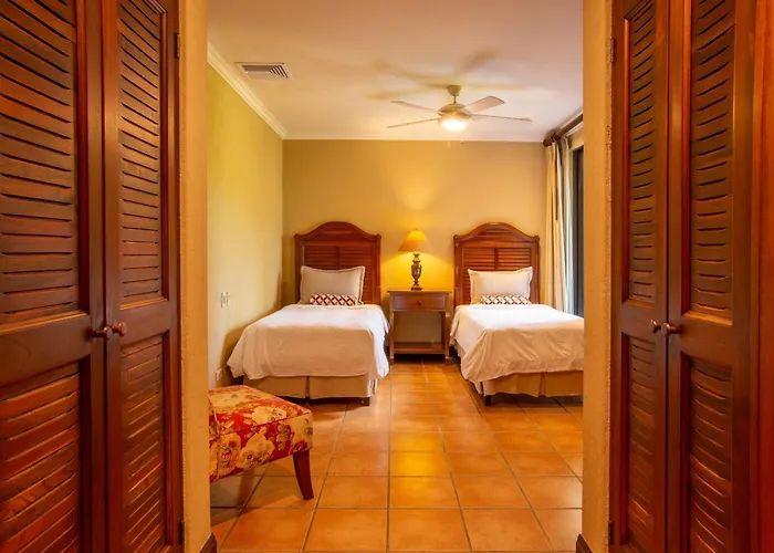 Сasa de vacaciones Tropical 2br With Partial Ocean View - Bougainvillea - Reserva Conchal *